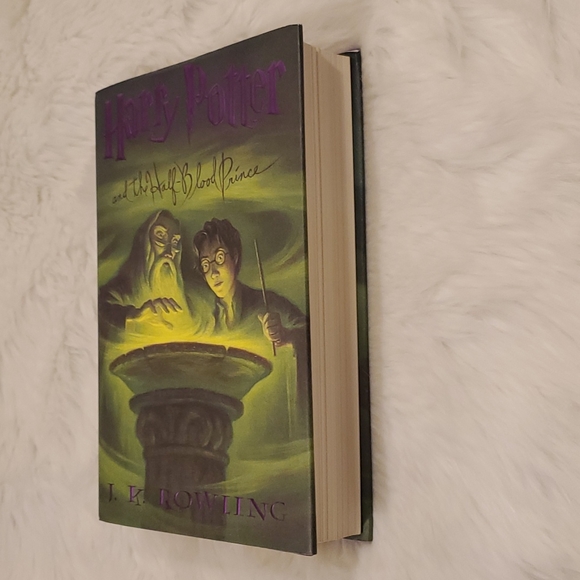 Harry Potter and the Half-Blood Prince Book 6 - Picture 5 of 5